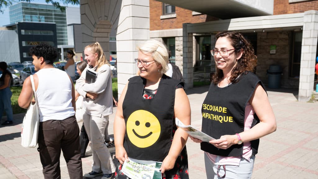 Des membres de l'escouade sympathique
